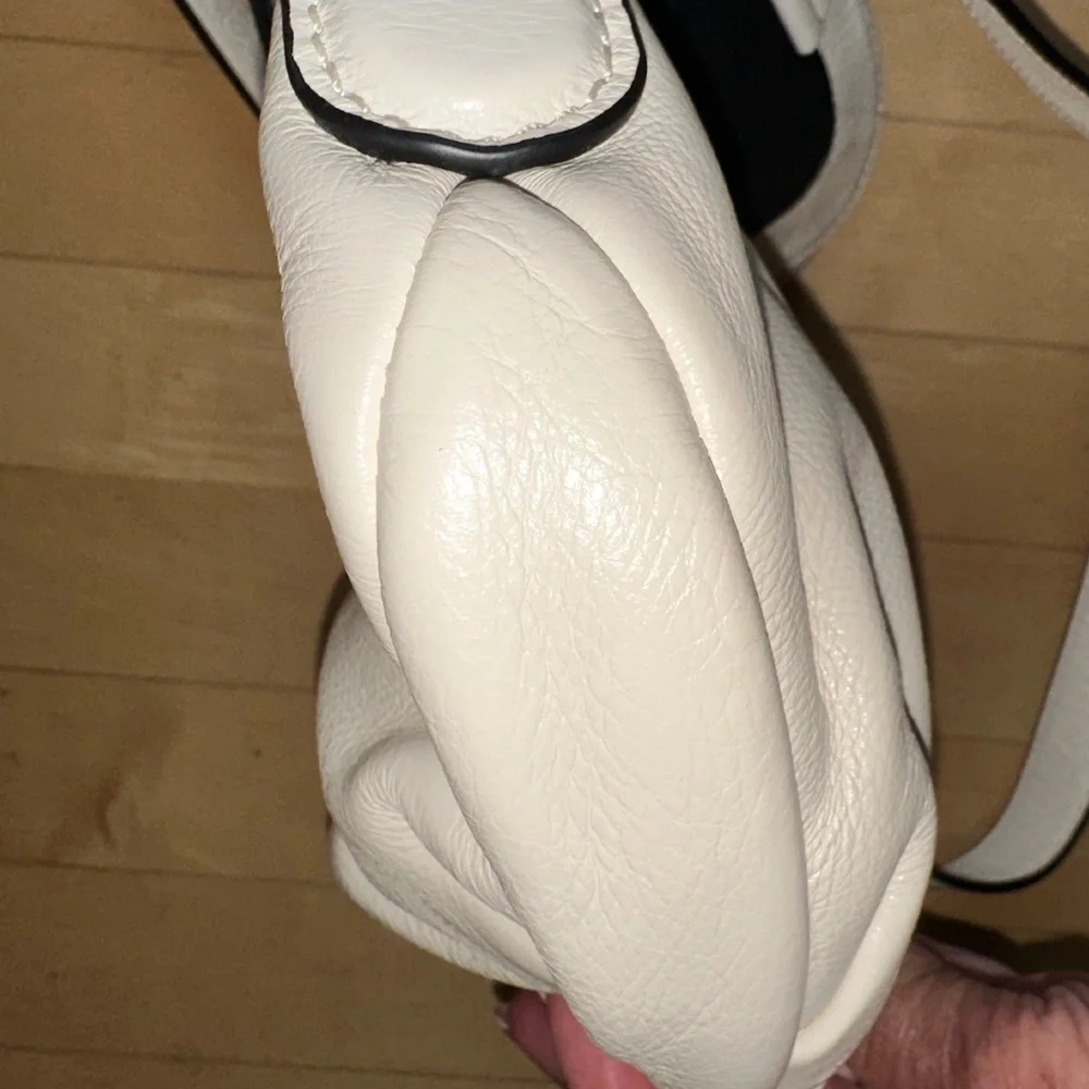 Marc By Marc  Jacobs white  crossbody, CB2418 - Picture 10 of 14